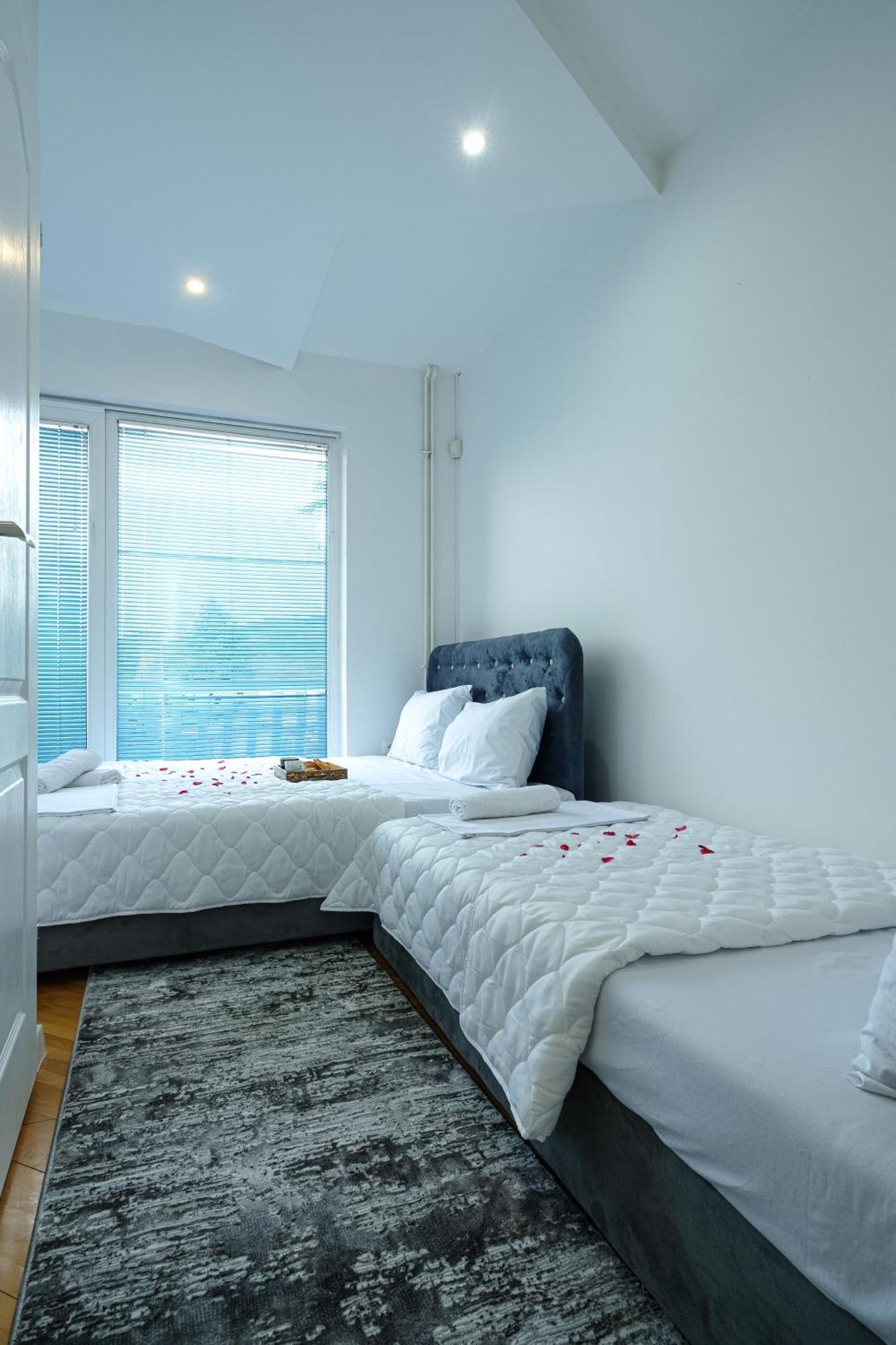 Evergreen Apartments วิโซโค ภายนอก รูปภาพ