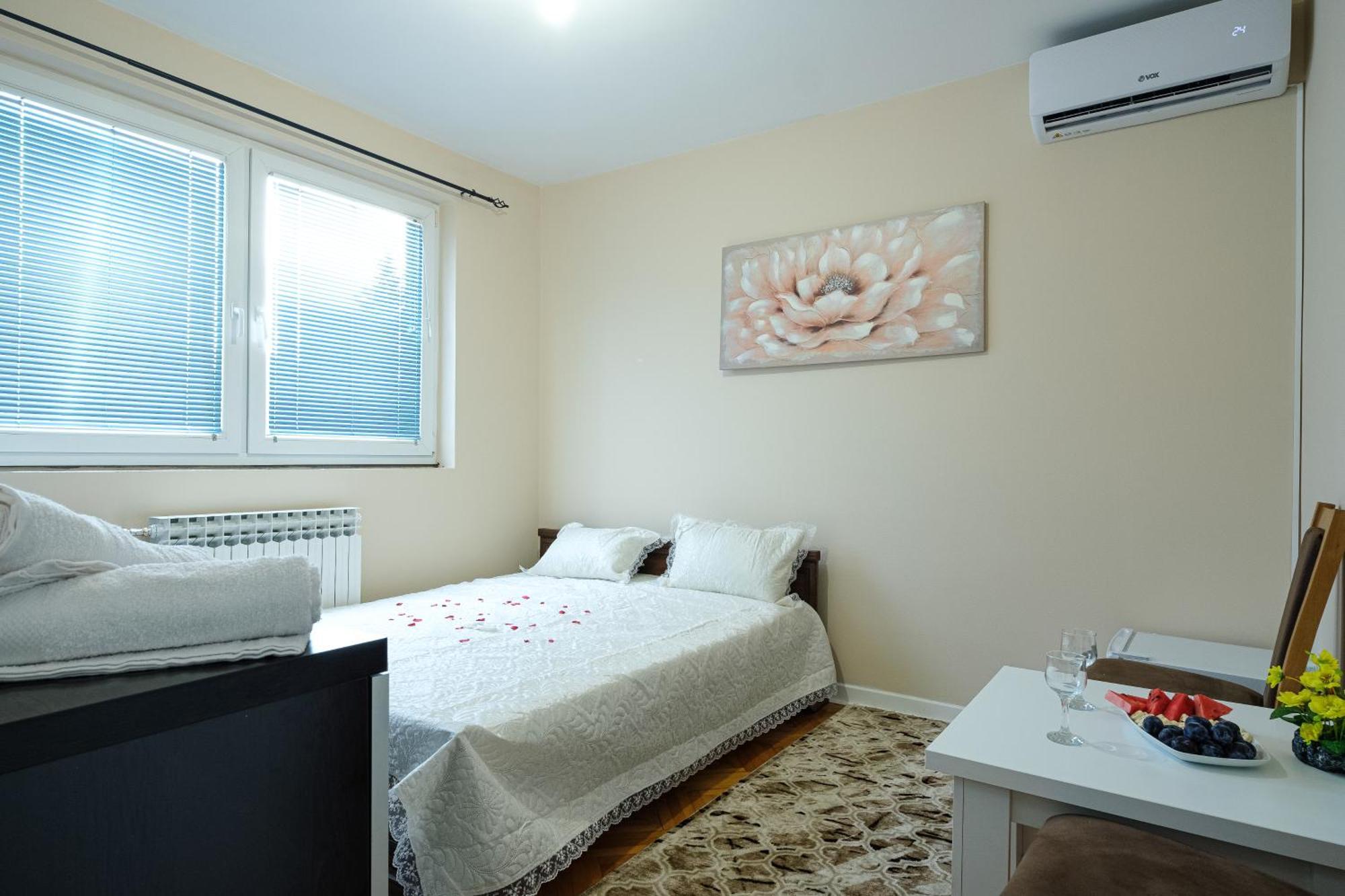 Evergreen Apartments วิโซโค ภายนอก รูปภาพ